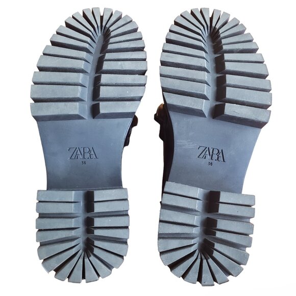 Woman's US-6 Zara Black Chunky Heeled Loafers - Picture 5 of 9